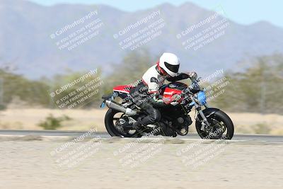 media/Dec-01-2025-Moto Forza (Mon) [[2daa91e15f]]/3-Beginner Group/Session 2 (Turn 7 Inside Pans)/